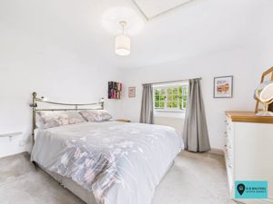 Bedroom- click for photo gallery